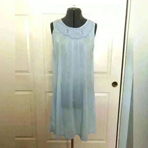 VTG Gragero baby blue nylon 70s 80s nightgown women Medium